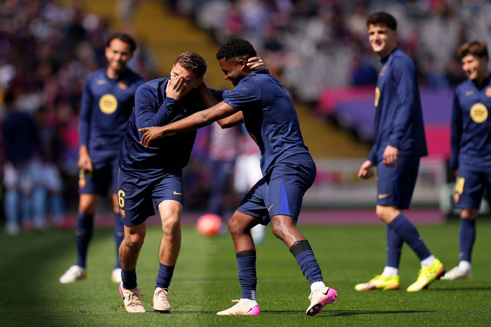 包含阿扎伦卡遭遇十五持续失利,巴塞罗那教练压力巨大!的词条j9游戏APP下载